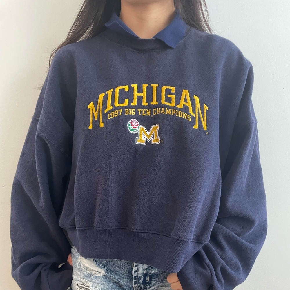Vintage Michigan Cropped Crewneck